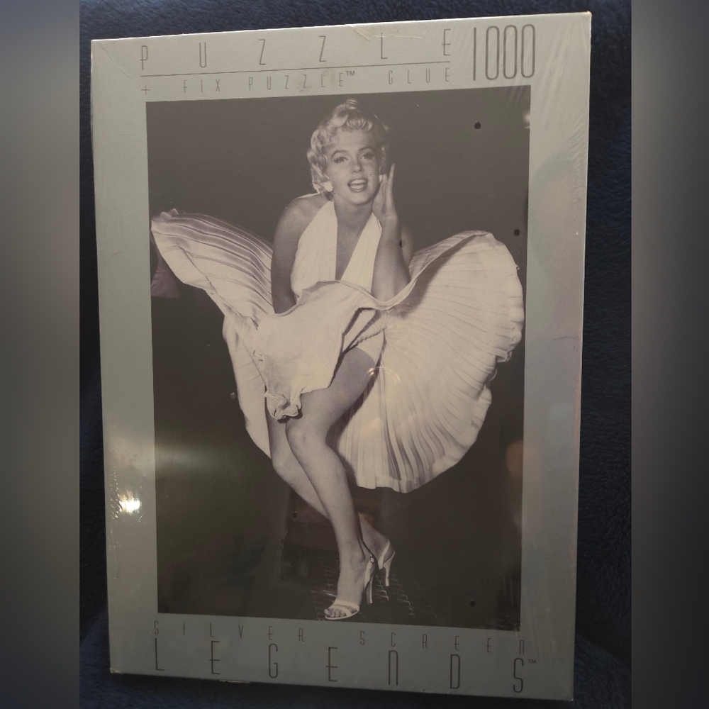 Marilyn Monroe Classic Hollywood Puzzle - Black and White